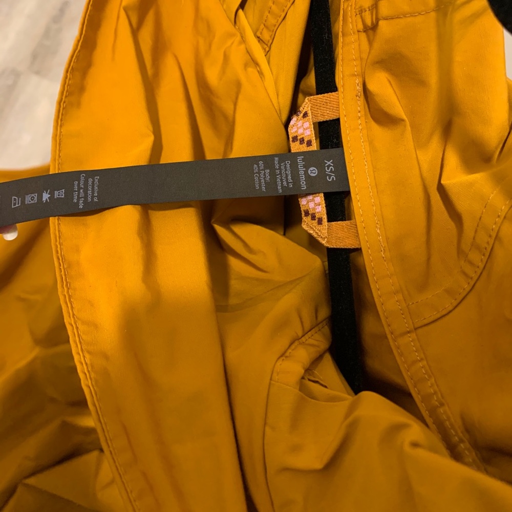 EXTREMELY RARE lululemon x Roksanda Rain Poncho - Picture 8 of 8